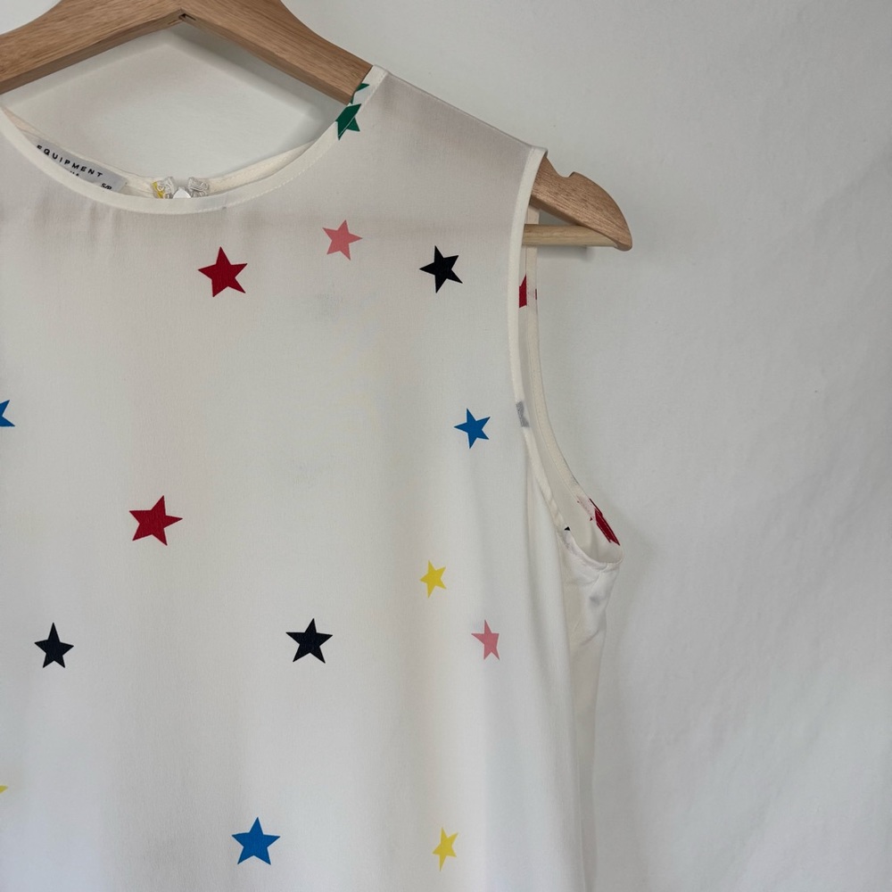 Equipment 100% Silk Rainbow Star Print Top - Picture 4 of 13